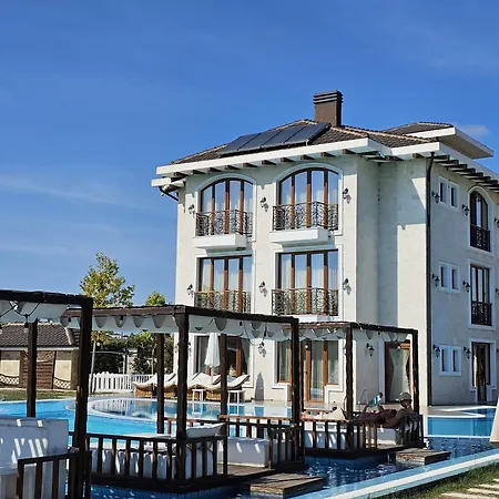 Vinea Hotel