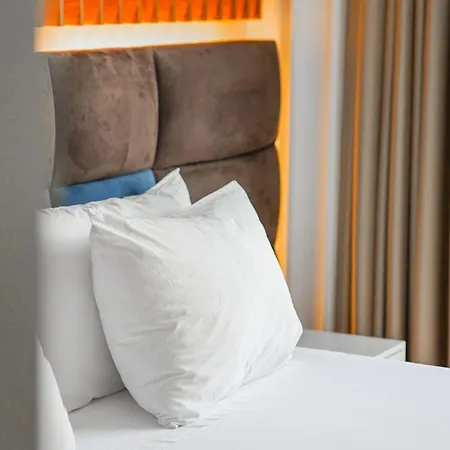 Vinea Hotel *