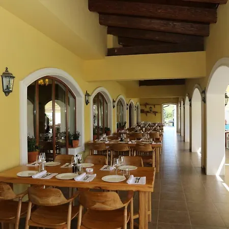 Vinea Hotel