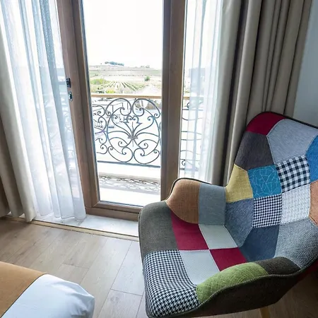 Vinea * Arape-Rashbulli