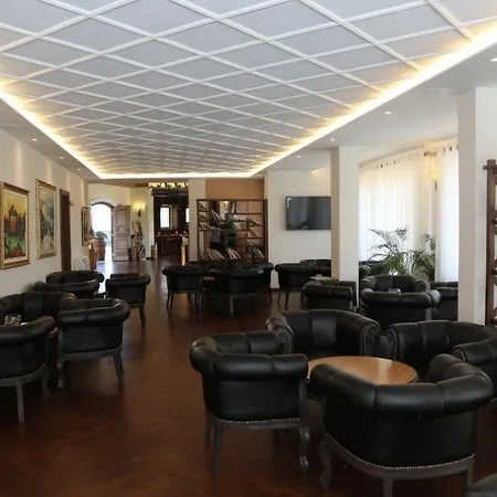 Vinea Hotel *