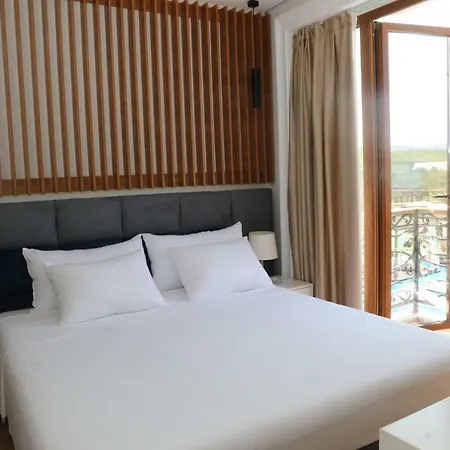 Vinea * Arape-Rashbulli