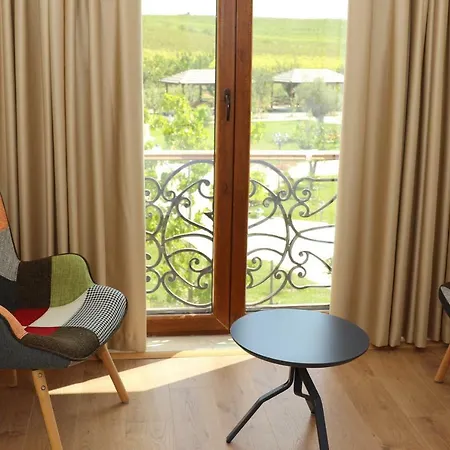 Vinea Arape-Rashbulli