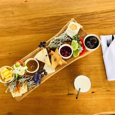 Vinea מלון Arape-Rashbulli